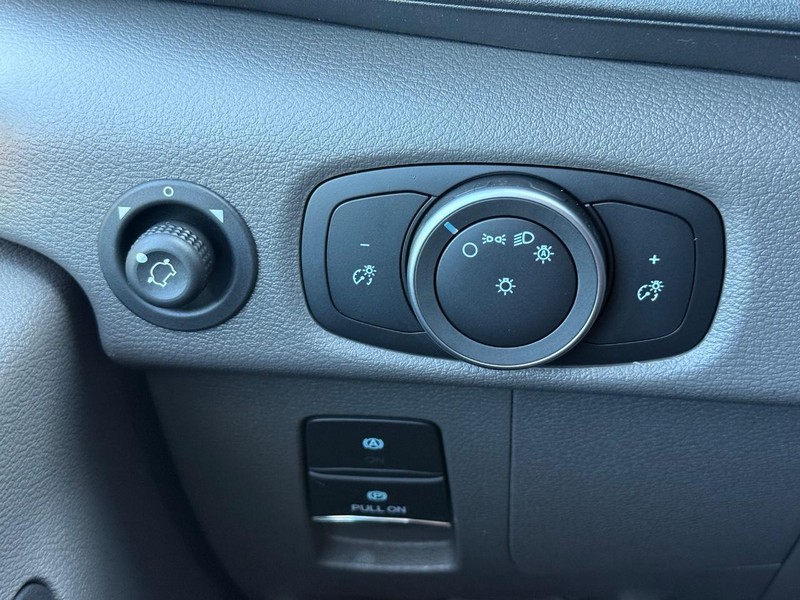 Ford Transit Cargo Van Vehicle Full-screen Gallery Image 14