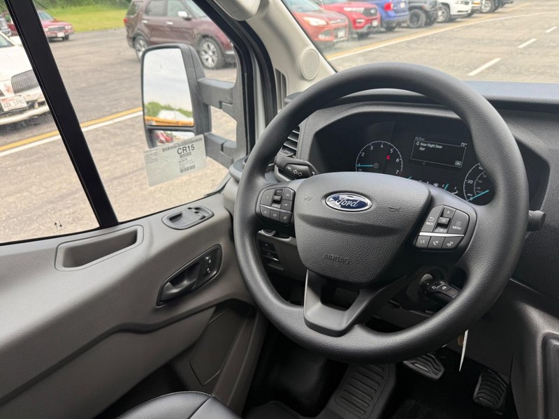 Ford Transit Cargo Van Vehicle Full-screen Gallery Image 9