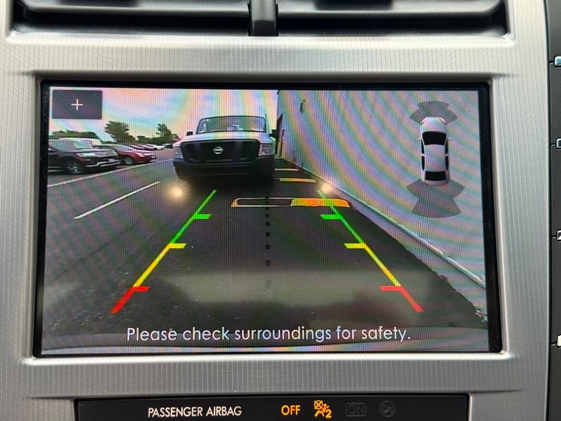 Lincoln MKZ Vehicle Full-screen Gallery Image 18