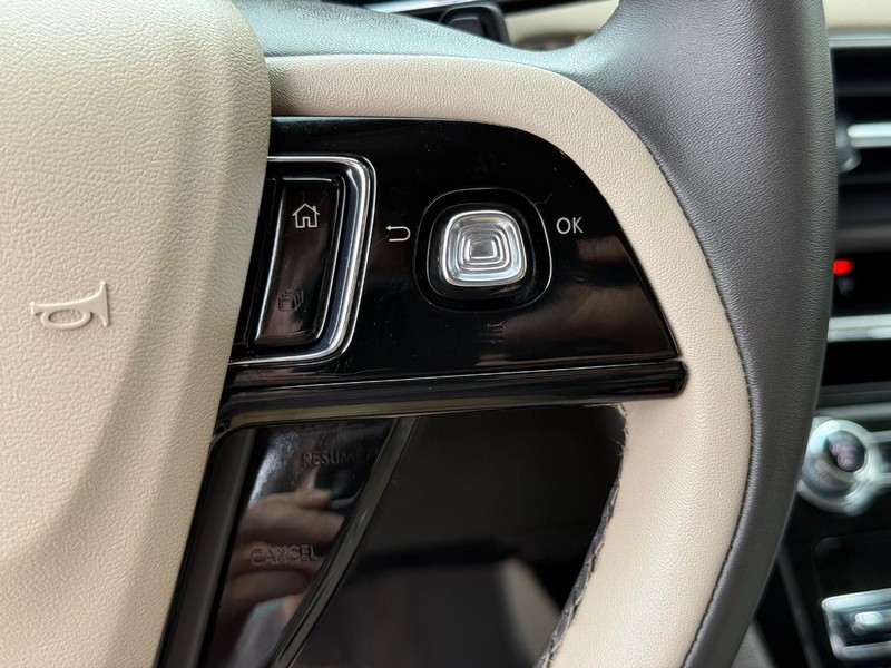 Lincoln Corsair Vehicle Full-screen Gallery Image 17