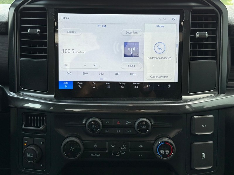 Ford F-150 Vehicle Full-screen Gallery Image 7