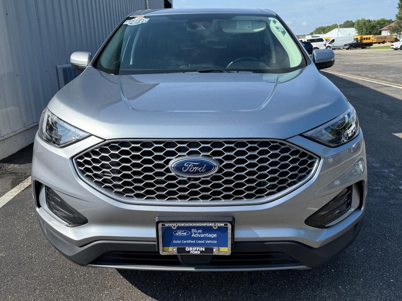 Ford Edge Vehicle Full-screen Gallery Image 08