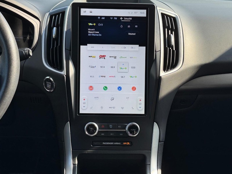 Ford Edge Vehicle Full-screen Gallery Image 11