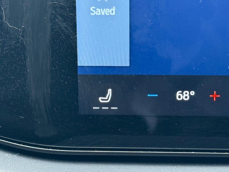 Ford Mustang Vehicle Full-screen Gallery Image 19