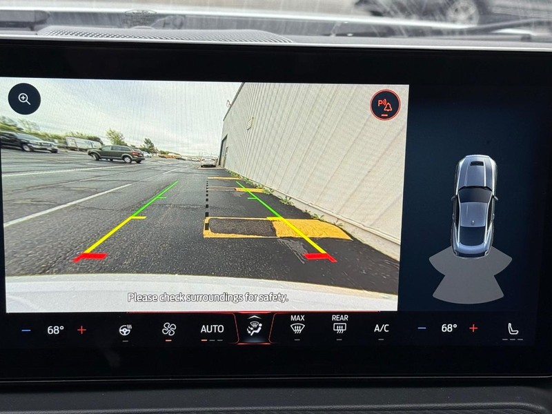 Ford Mustang Vehicle Full-screen Gallery Image 20