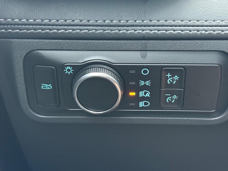 Ford Mustang Vehicle Full-screen Gallery Image 21