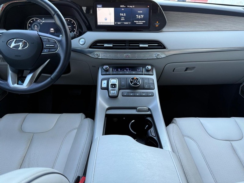 Hyundai Palisade Vehicle Full-screen Gallery Image 11