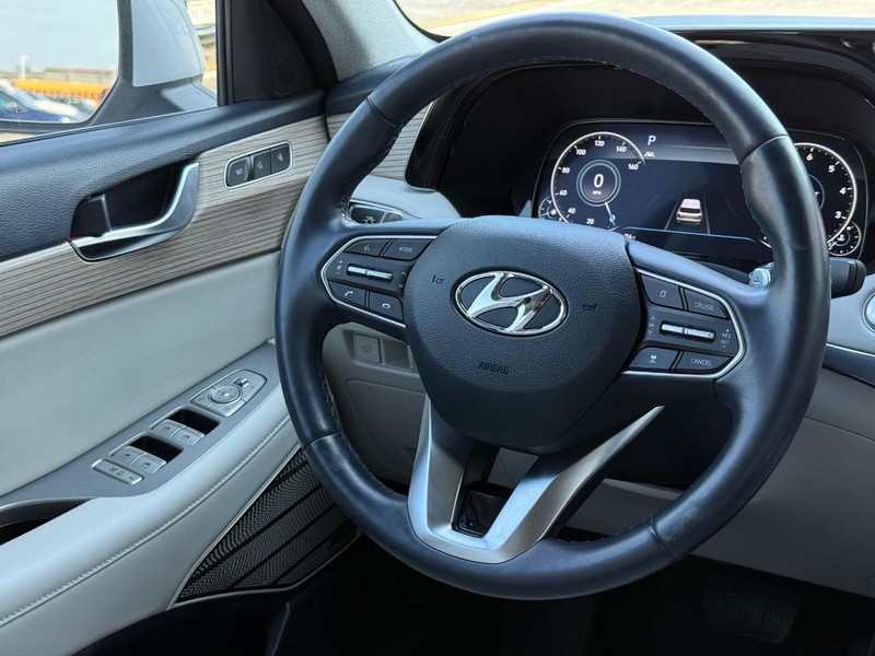 Hyundai Palisade Vehicle Full-screen Gallery Image 14