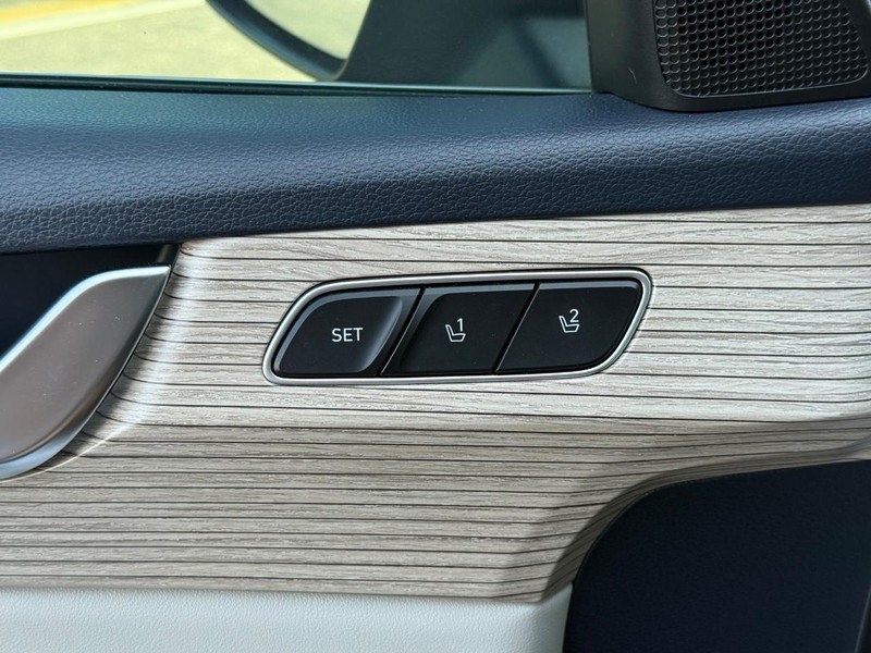 Hyundai Palisade Vehicle Full-screen Gallery Image 16