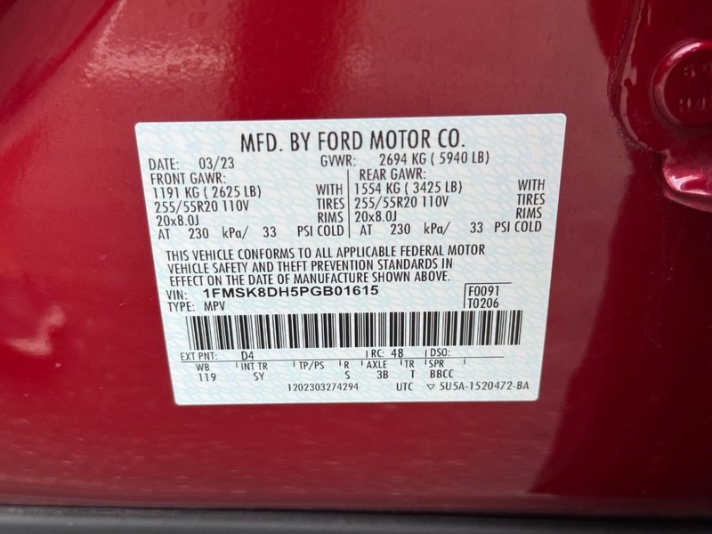 Ford Explorer Vehicle Full-screen Gallery Image 23