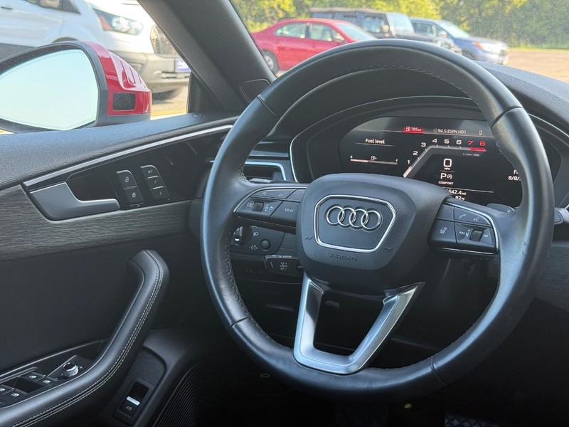 Audi A5 Sportback Vehicle Full-screen Gallery Image 13