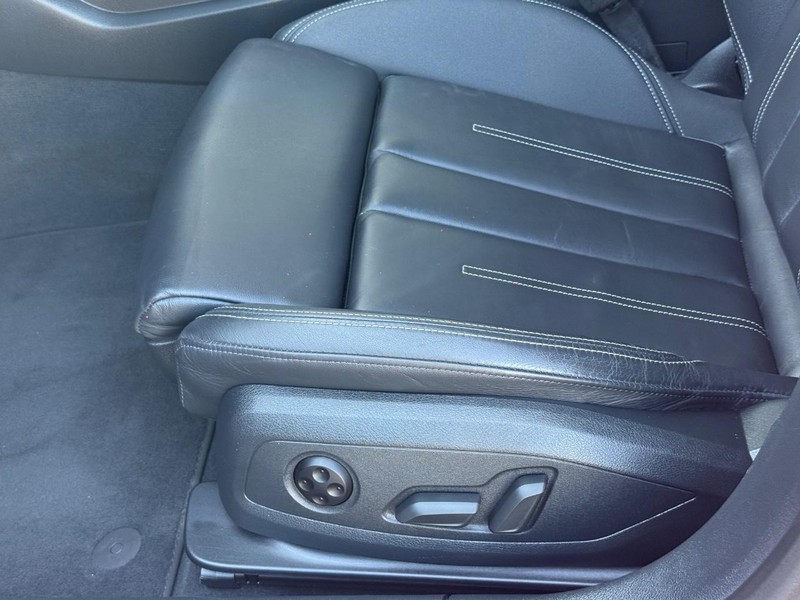 Audi A5 Sportback Vehicle Full-screen Gallery Image 22