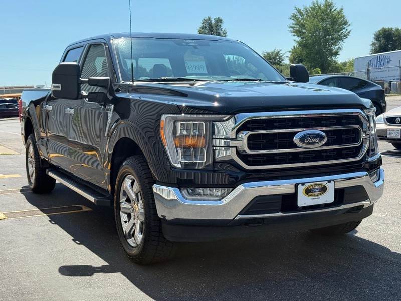 Ford F-150 Vehicle Full-screen Gallery Image 9