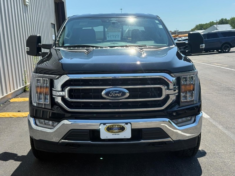 Ford F-150 Vehicle Full-screen Gallery Image 10