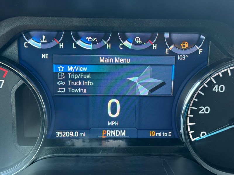 Ford F-150 Vehicle Full-screen Gallery Image 24