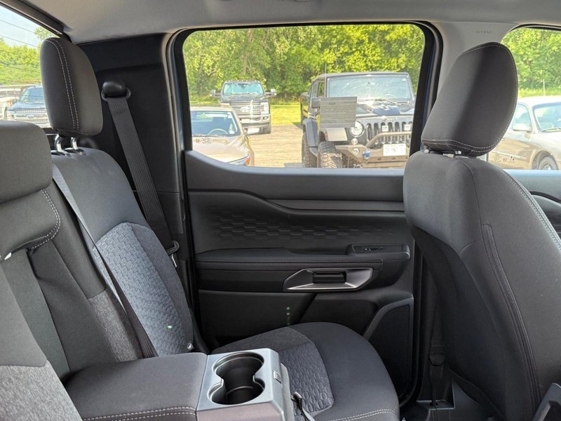 Ford Ranger Vehicle Full-screen Gallery Image 5