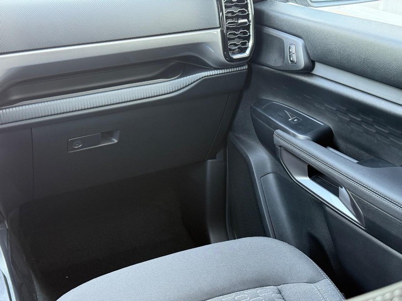 Ford Ranger Vehicle Full-screen Gallery Image 10