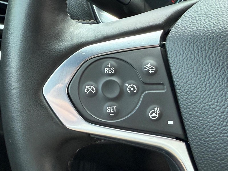 Chevrolet Traverse Vehicle Full-screen Gallery Image 16