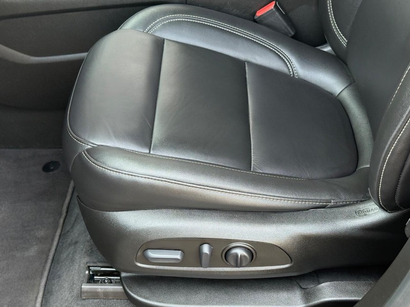 Chevrolet Traverse Vehicle Full-screen Gallery Image 22