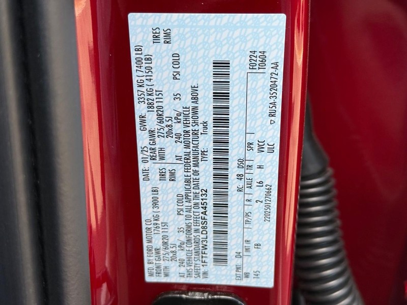 Ford F-150 Vehicle Full-screen Gallery Image 18