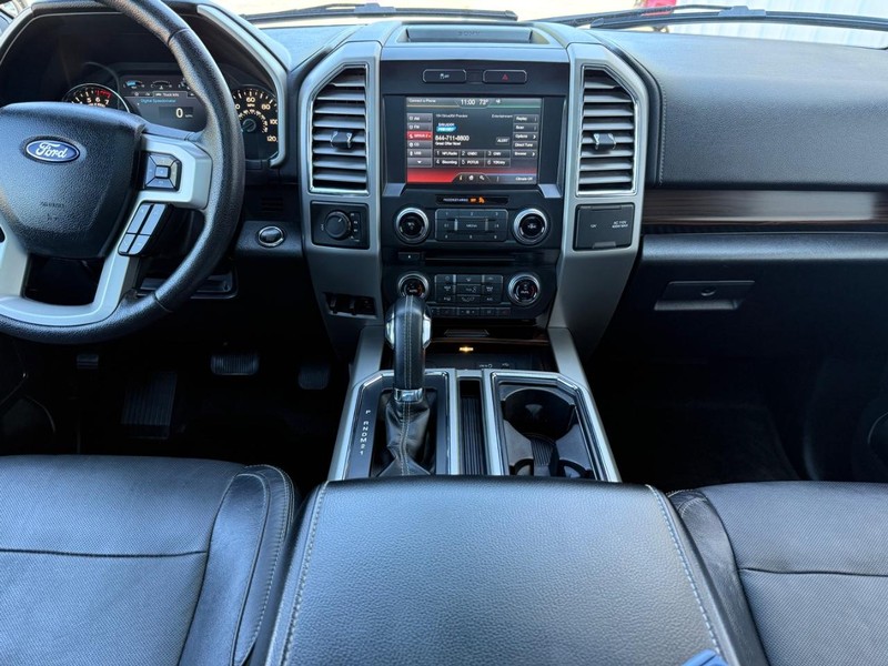 Ford F-150 Vehicle Full-screen Gallery Image 10