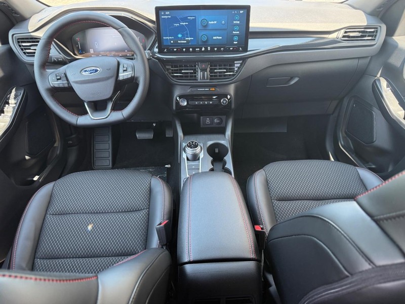 Ford Escape Vehicle Full-screen Gallery Image 6