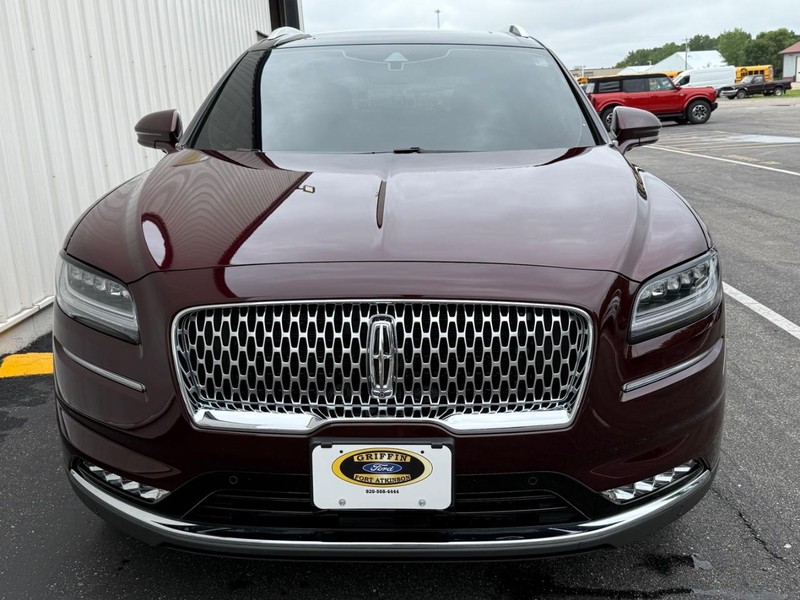 Lincoln Nautilus Vehicle Full-screen Gallery Image 8