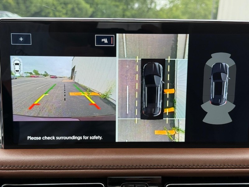 Lincoln Nautilus Vehicle Full-screen Gallery Image 19