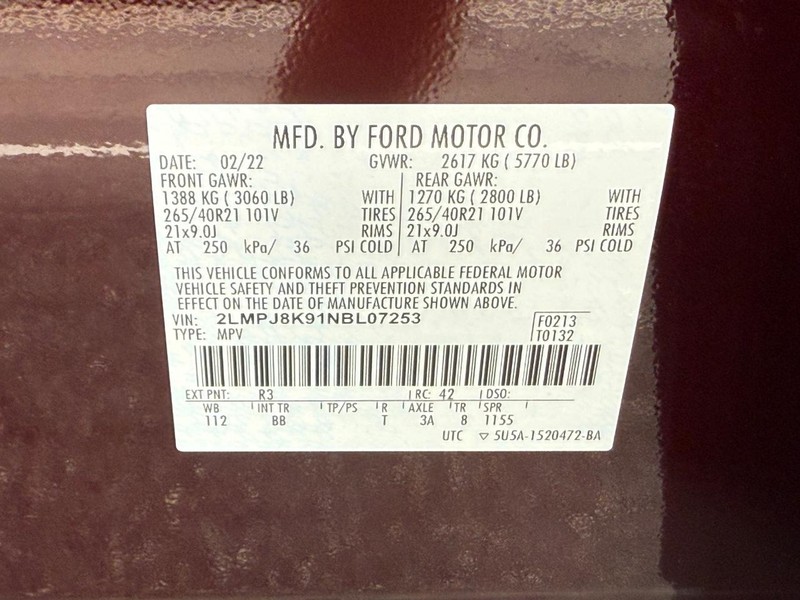 Lincoln Nautilus Vehicle Full-screen Gallery Image 23