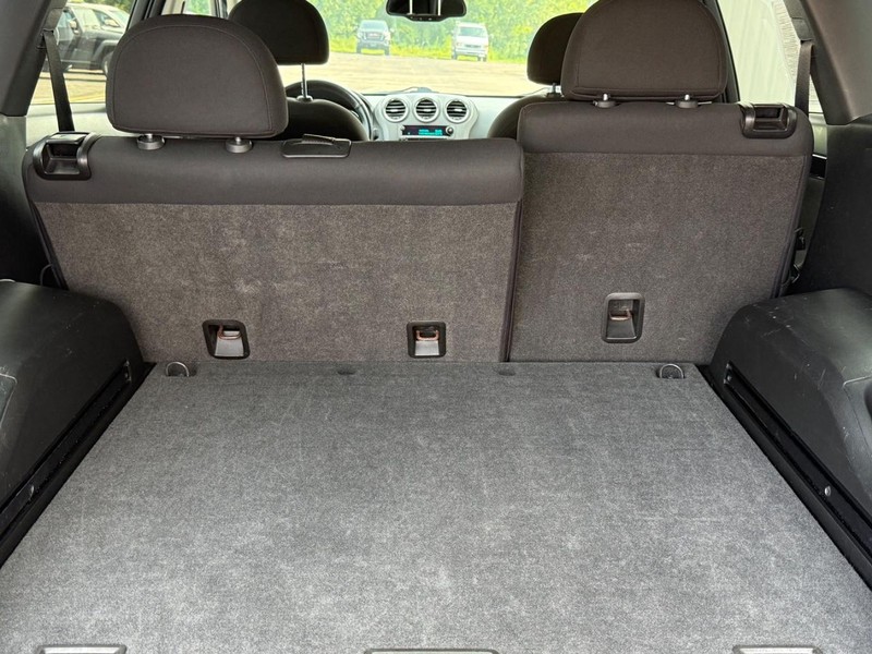 Chevrolet Captiva Sport Fleet Vehicle Full-screen Gallery Image 05