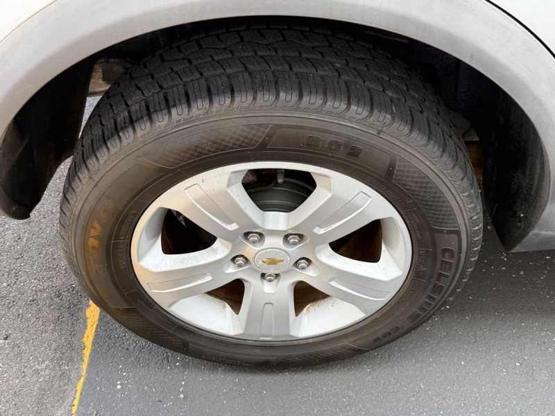 Chevrolet Captiva Sport Fleet Vehicle Full-screen Gallery Image 07