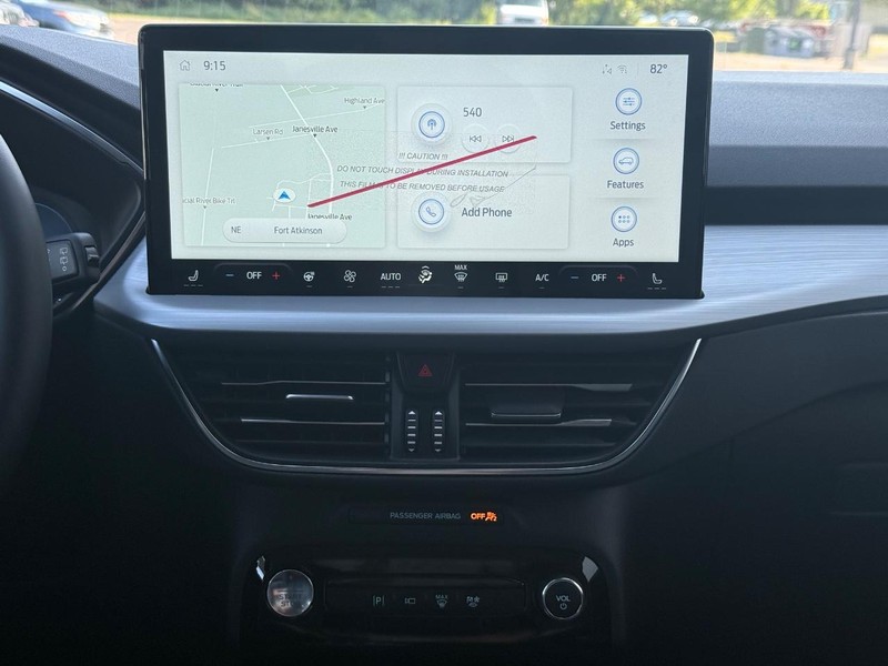 Ford Escape Vehicle Full-screen Gallery Image 7