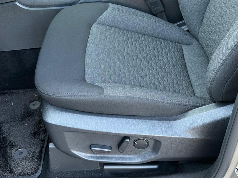 Ford Ranger Vehicle Full-screen Gallery Image 16