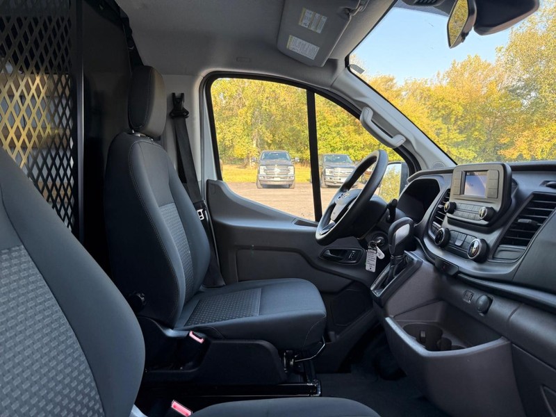 Ford Transit Cargo Van Vehicle Full-screen Gallery Image 10