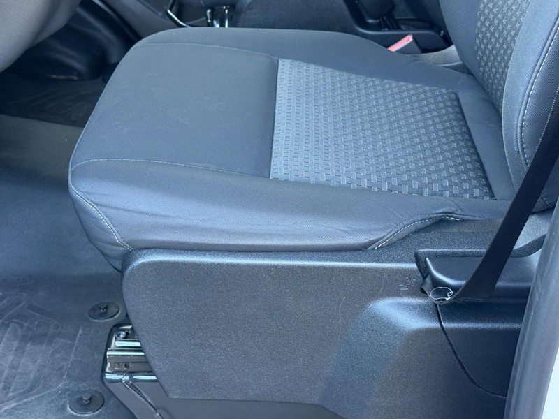 Ford Transit Cargo Van Vehicle Full-screen Gallery Image 21