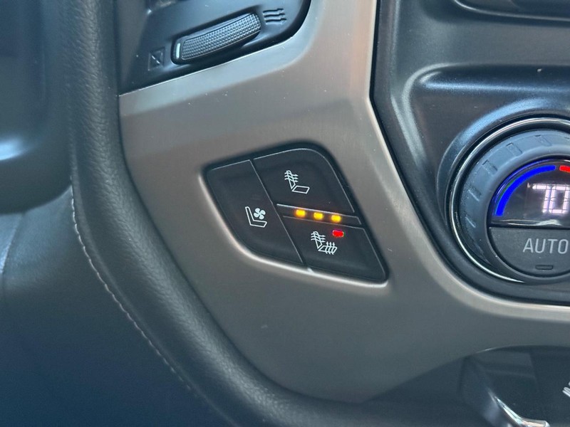 GMC Sierra 2500HD Vehicle Full-screen Gallery Image 19