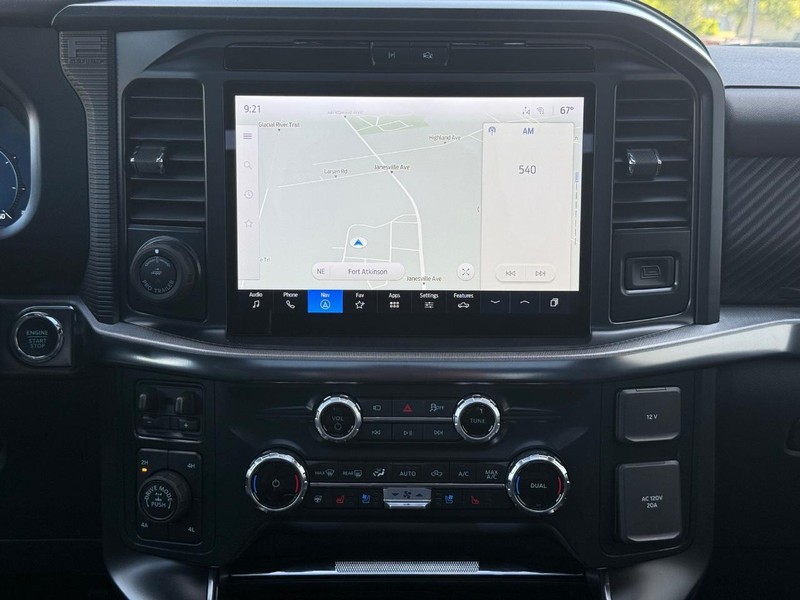 Ford F-150 Vehicle Full-screen Gallery Image 7