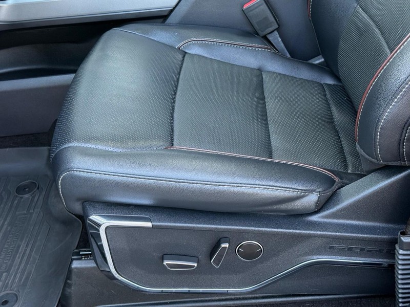 Ford F-150 Vehicle Full-screen Gallery Image 22