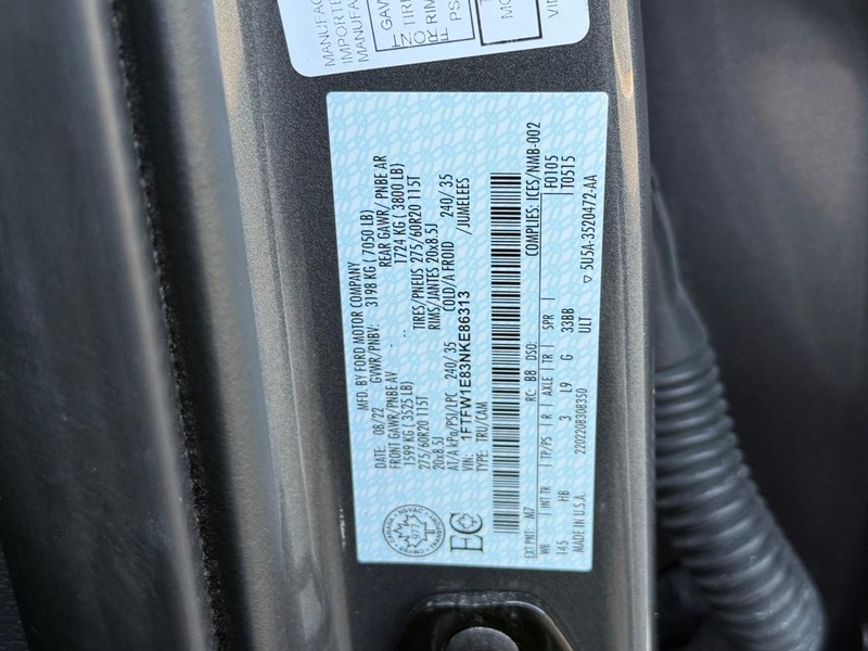 Ford F-150 Vehicle Full-screen Gallery Image 23