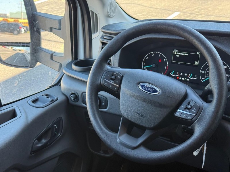 Ford Transit Cargo Van Vehicle Full-screen Gallery Image 9