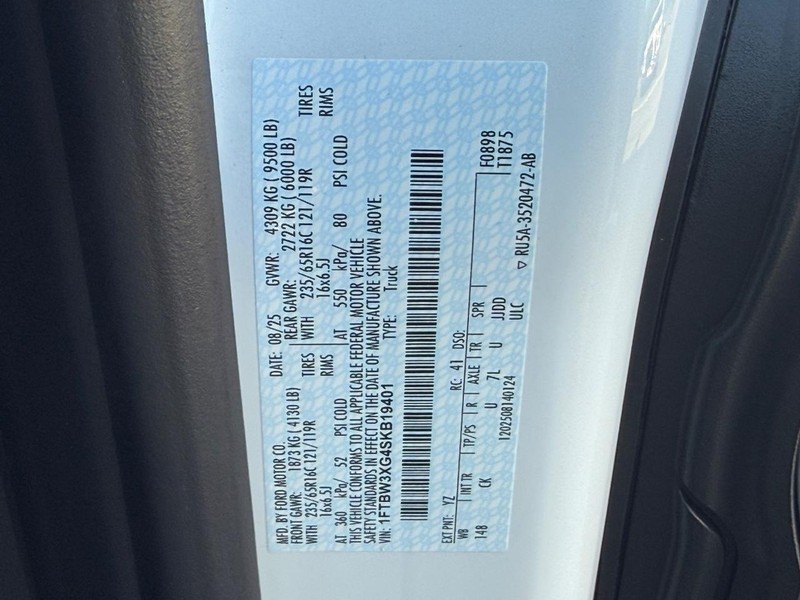 Ford Transit Cargo Van Vehicle Full-screen Gallery Image 16