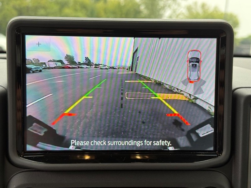 Ford Bronco Sport Vehicle Full-screen Gallery Image 19