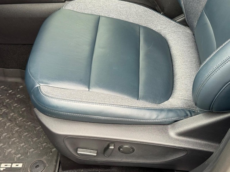 Ford Bronco Sport Vehicle Full-screen Gallery Image 23