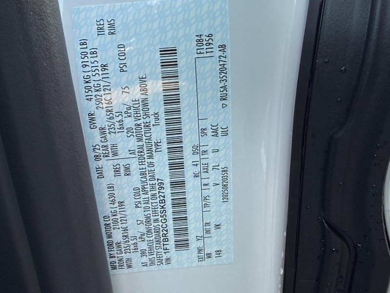 Ford Transit Cargo Van Vehicle Full-screen Gallery Image 16