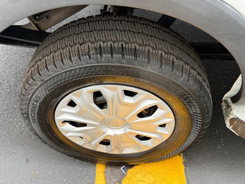 Ford Transit Cargo Van Vehicle Full-screen Gallery Image 7