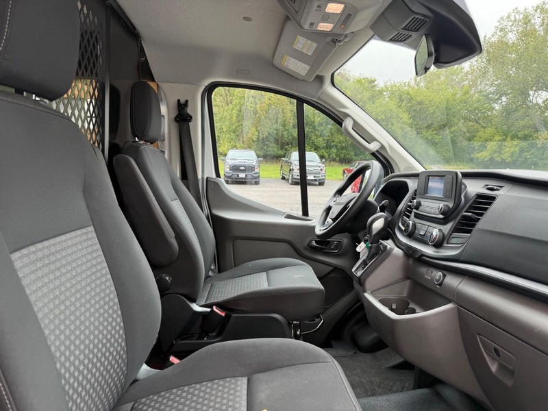 Ford Transit Cargo Van Vehicle Full-screen Gallery Image 10