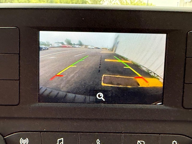 Ford Transit Cargo Van Vehicle Full-screen Gallery Image 19