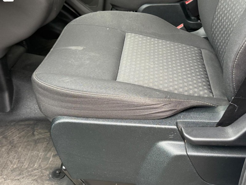 Ford Transit Cargo Van Vehicle Full-screen Gallery Image 21