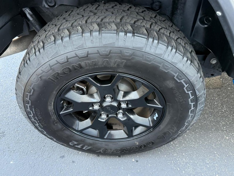 Jeep Wrangler Vehicle Full-screen Gallery Image 8