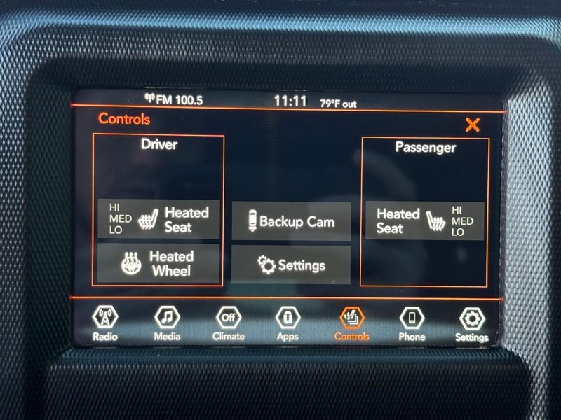 Jeep Wrangler Vehicle Full-screen Gallery Image 21